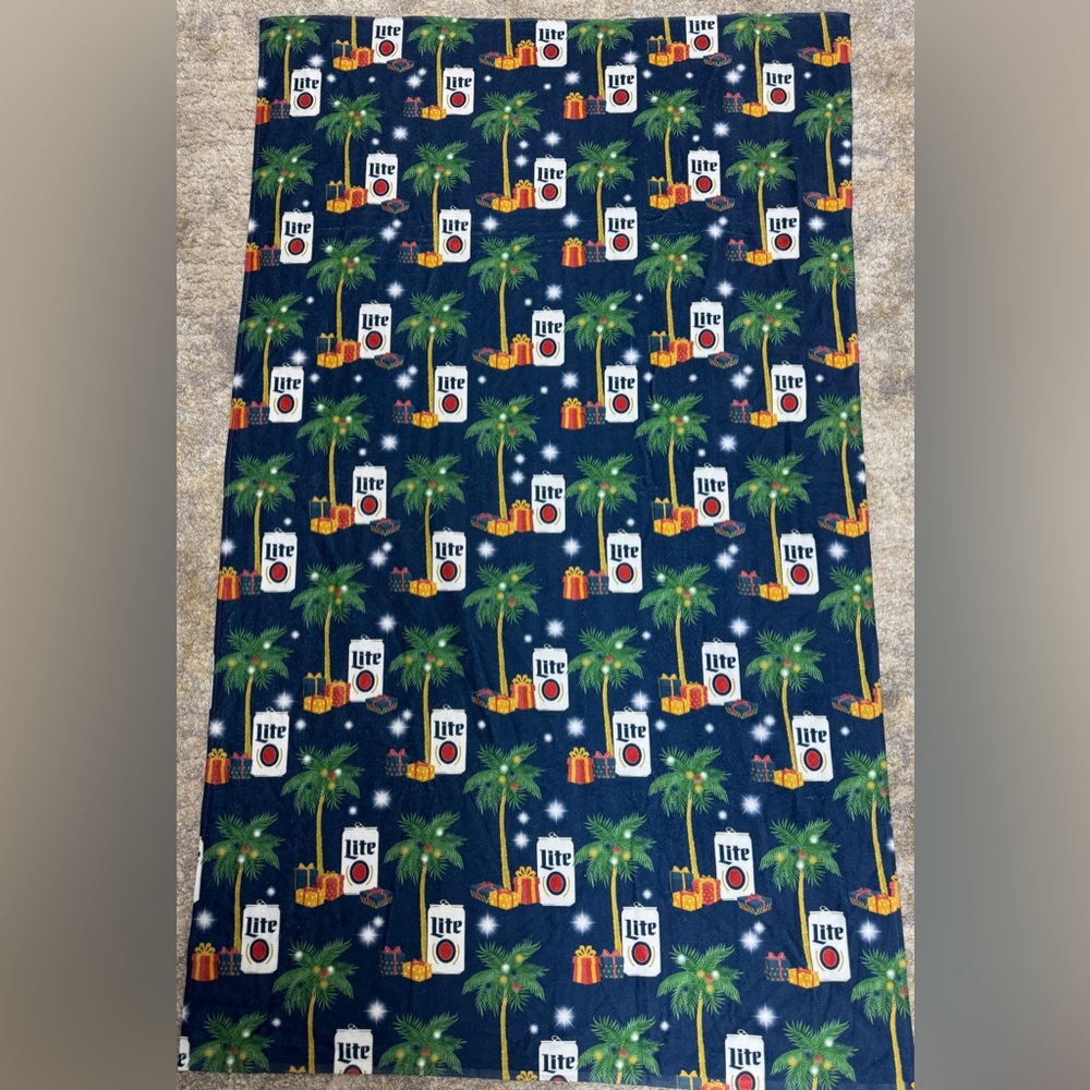 NWOT Miller Lite Palm Tree Gift Holiday Towel 35x58 Microfiber Cotton RARE